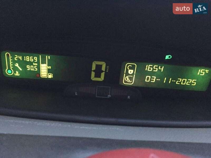 Минивэн Citroen Xsara Picasso 2004 в Черновцах фото 5 Минивэн Citroen Xsara Picasso 2004 в Черновцах