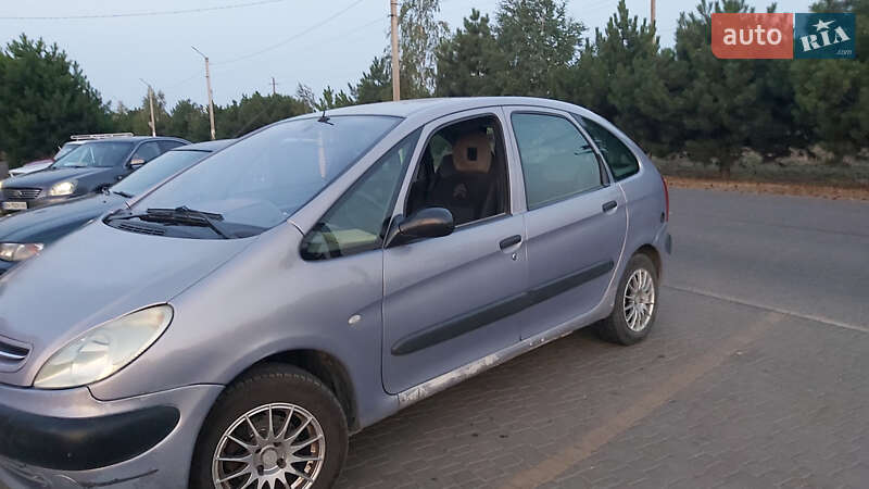 Минивэн Citroen Xsara Picasso 2001 в Черноморске фото 3 Минивэн Citroen Xsara Picasso 2001 в Черноморске