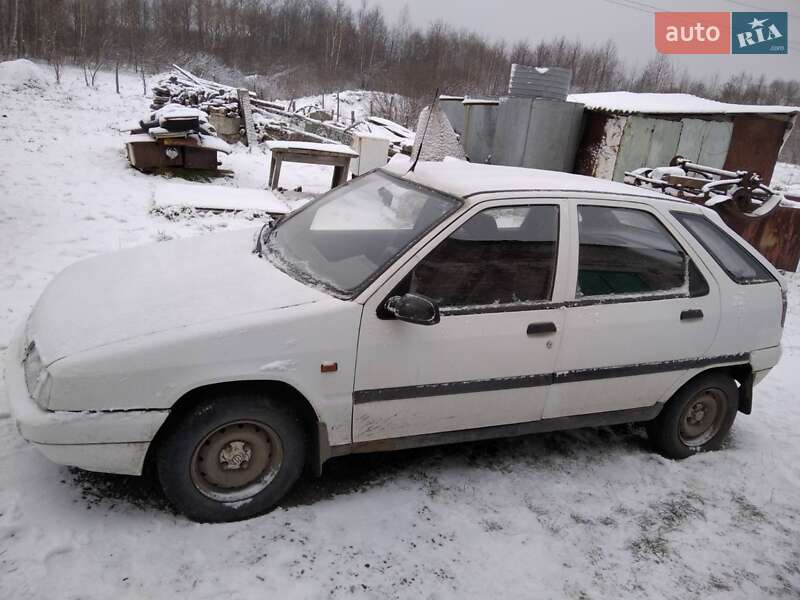 Хэтчбек Citroen ZX 1993 в Полонном