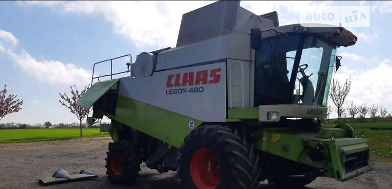Комбайн зерноуборочный Claas Lexion 480 2003 в 