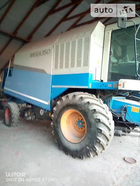 Claas Mega 350
