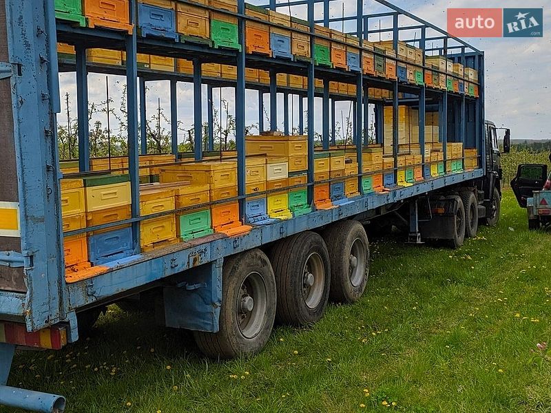 Бортовий напівпричіп Coder D3N34S 1993 в Тиврову