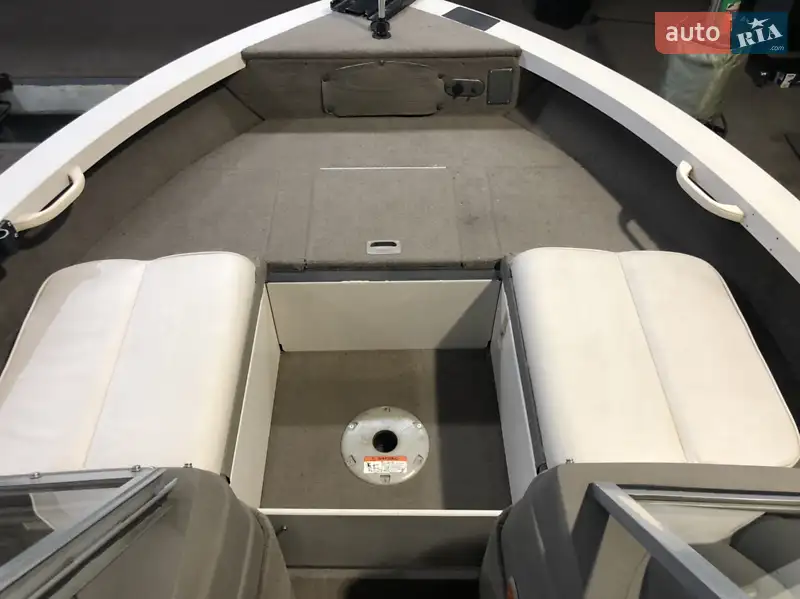 Лодка Crestliner Serenity 2005 в 