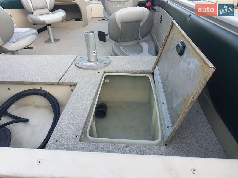 Катер Crestliner Sportfish 2012 в Житомире