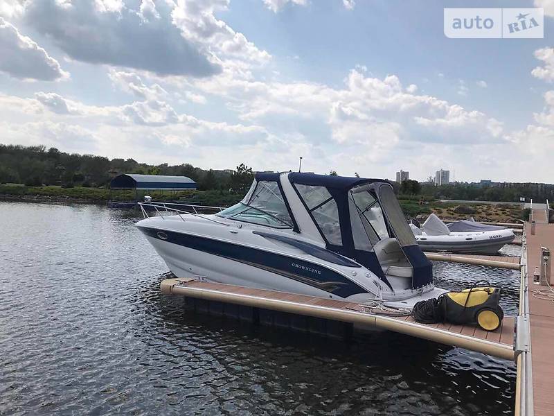 Моторная яхта Crownline CR 2008 в Киеве