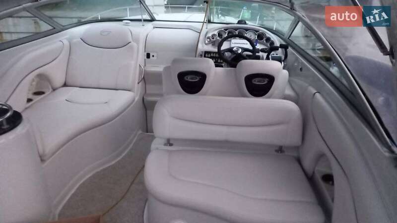 Моторна яхта Crownline SCR 2006 в Києві