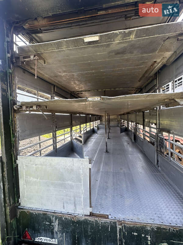 Для перевозки животных - полуприцеп CUPPERS LVO 1993 в Красилове