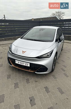 Хэтчбек Cupra Born 2022 в Калуше