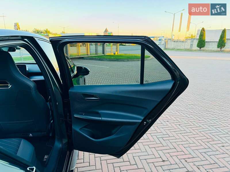 Хэтчбек Cupra Born 2022 в Мукачево
