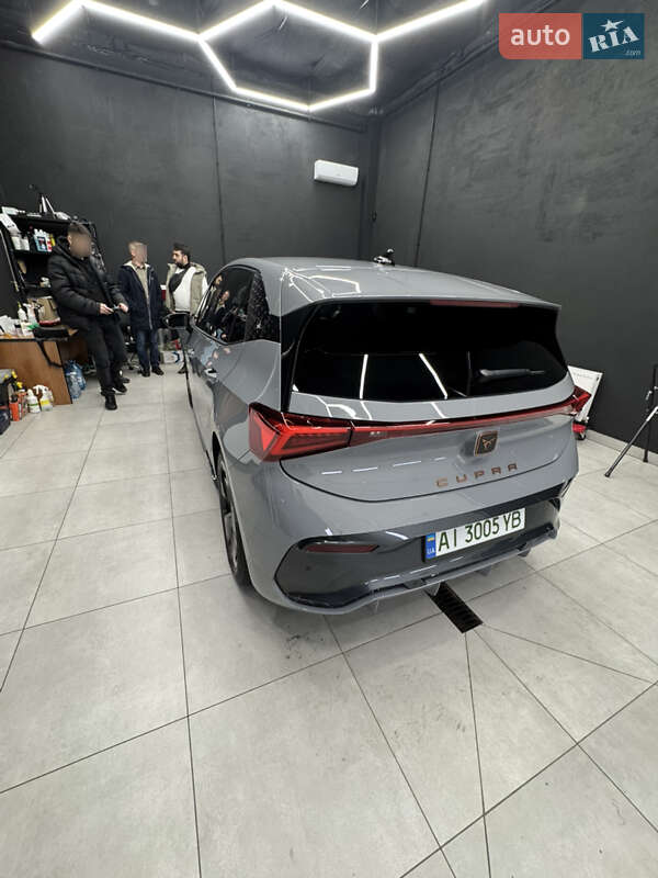 Хэтчбек Cupra Born 2023 в Киеве