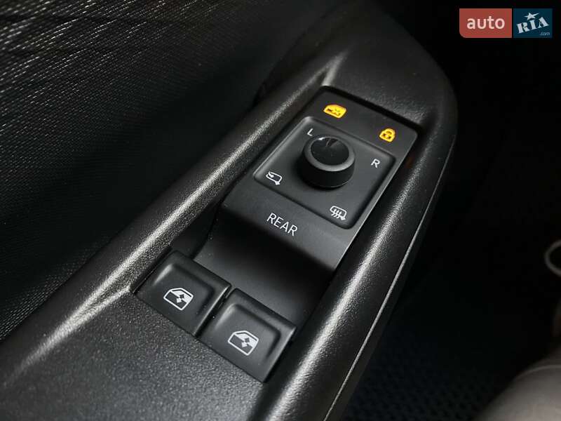 Хэтчбек Cupra Born 2023 в Киеве