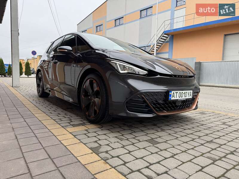 Хэтчбек Cupra Born 2022 в Ивано-Франковске