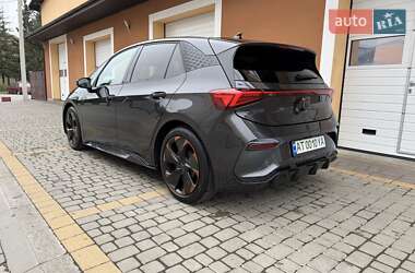 Хэтчбек Cupra Born 2022 в 