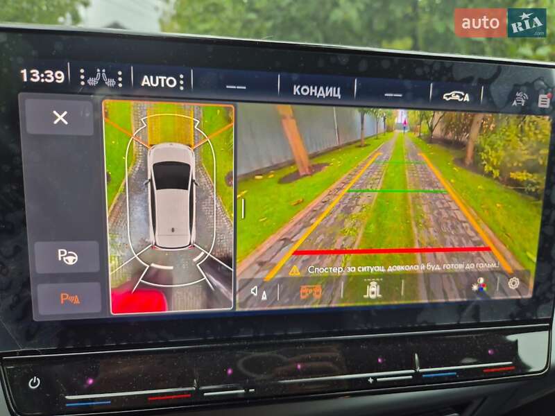 Хэтчбек Cupra Born 2024 в Киеве