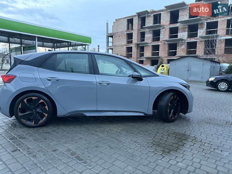 Хетчбек Cupra Born 2022 в Івано-Франківську