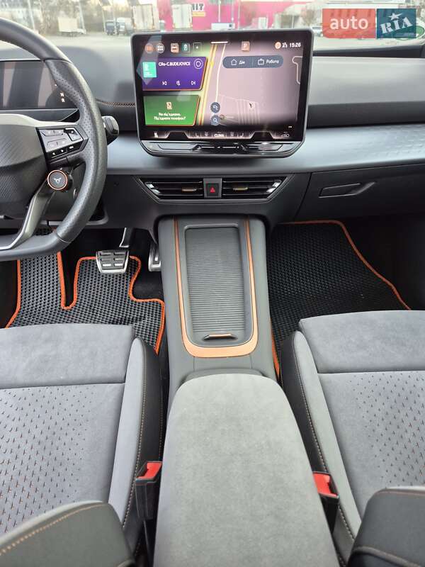 Хэтчбек Cupra Born 2024 в Мукачево