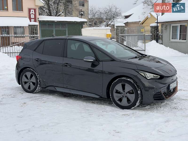 Хэтчбек Cupra Born 2022 в Мукачево