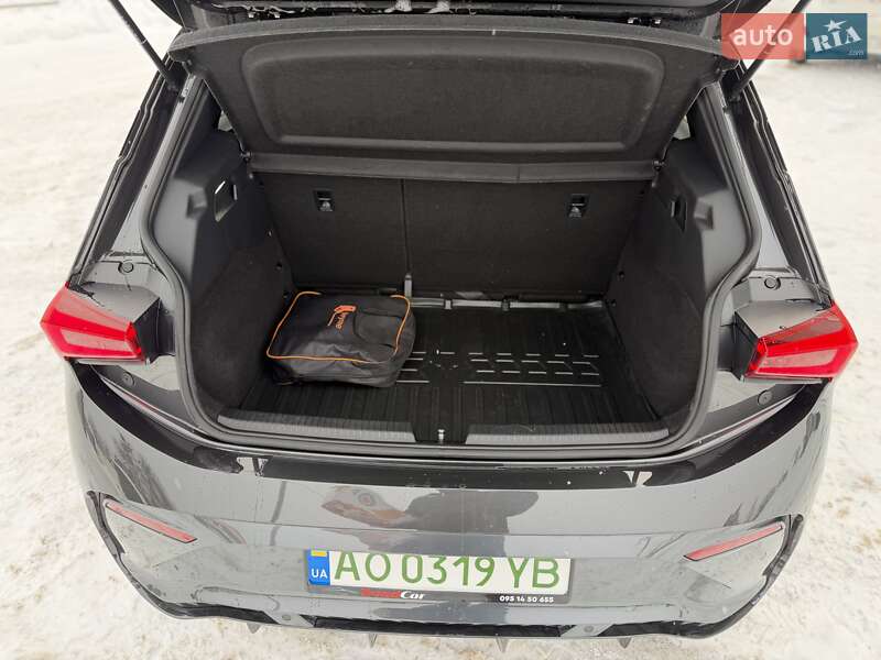 Хэтчбек Cupra Born 2022 в Мукачево