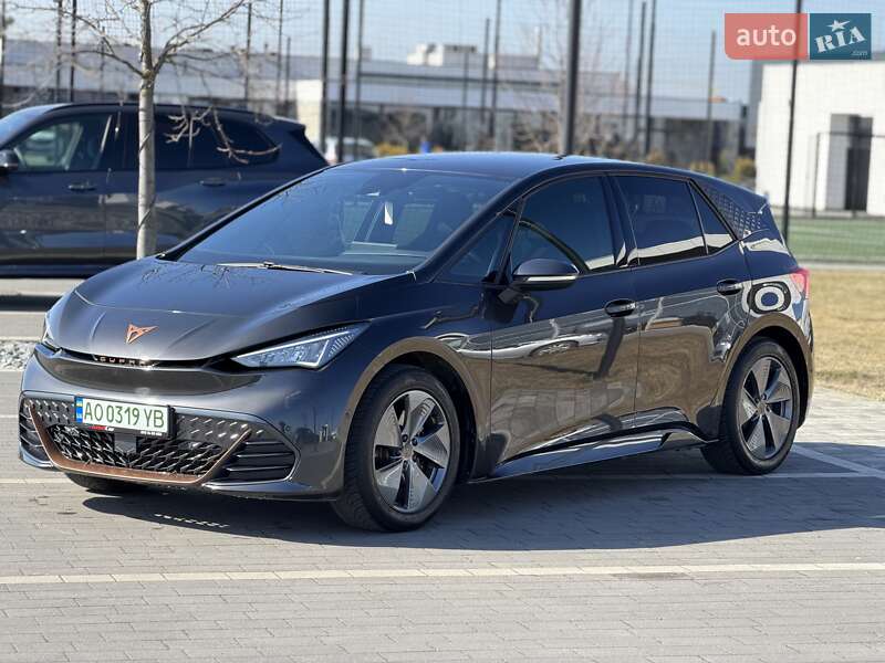 Хэтчбек Cupra Born 2022 в Мукачево