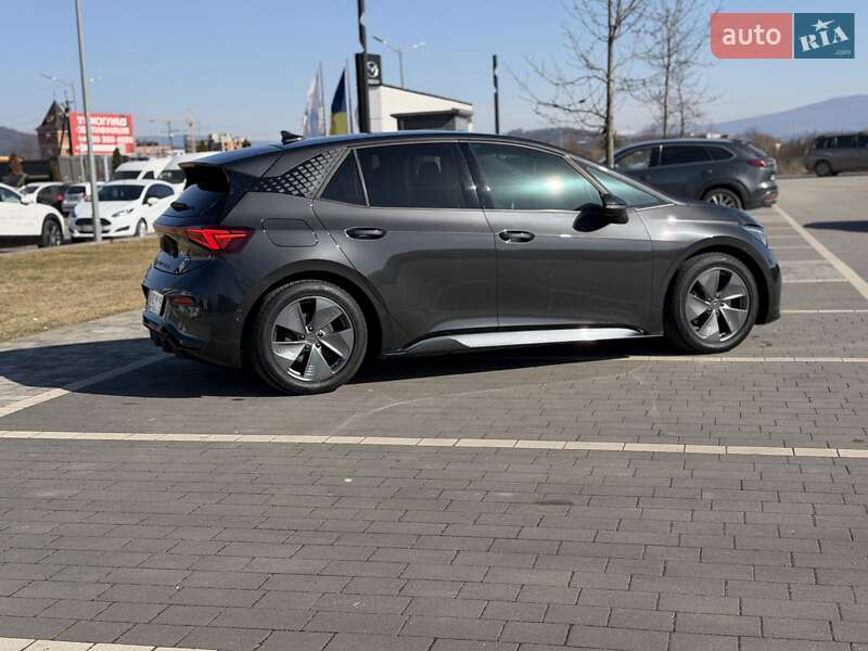 Хэтчбек Cupra Born 2022 в Мукачево