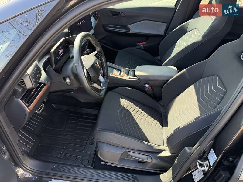 Хэтчбек Cupra Born 2022 в Мукачево