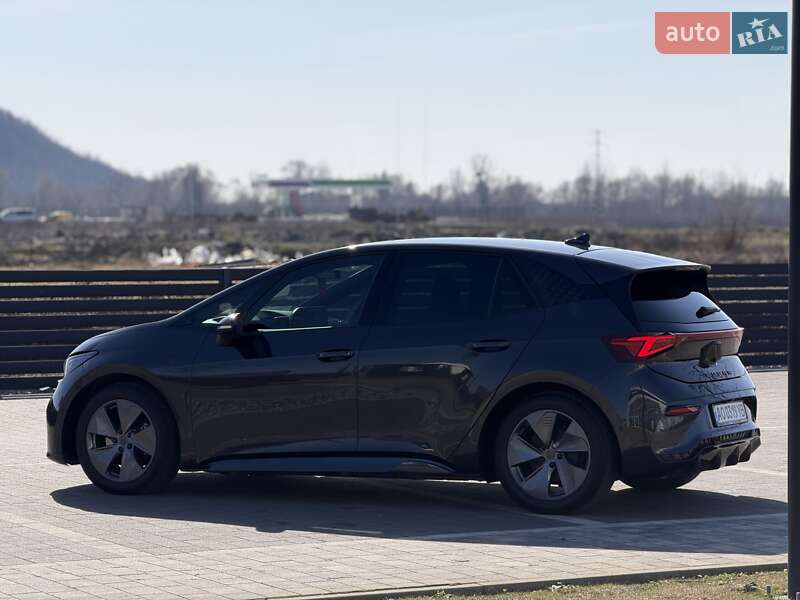 Хэтчбек Cupra Born 2022 в Мукачево