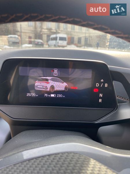 Хэтчбек Cupra Born 2023 в Тысменице