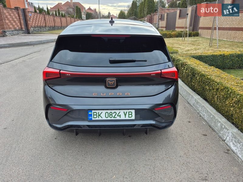 Хэтчбек Cupra Born 2023 в Ровно