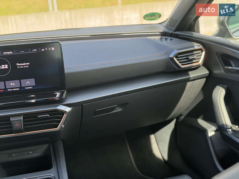 Универсал Cupra Leon Sportstourer 2023 в Киеве фото 44 Универсал Cupra Leon Sportstourer 2023 в Киеве