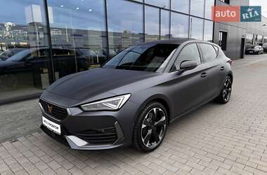 Хэтчбек Cupra Leon 2024 в 