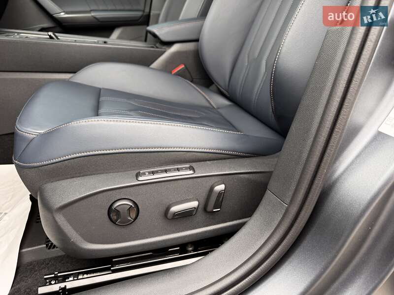 Хетчбек Cupra Leon 2024 в Києві фото 30 Хетчбек Cupra Leon 2024 в Києві