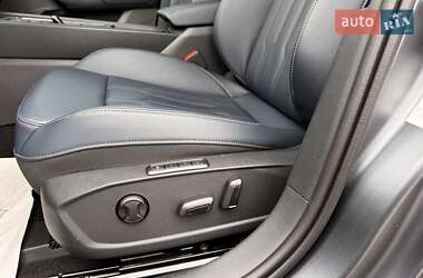 Хэтчбек Cupra Leon 2024 в 