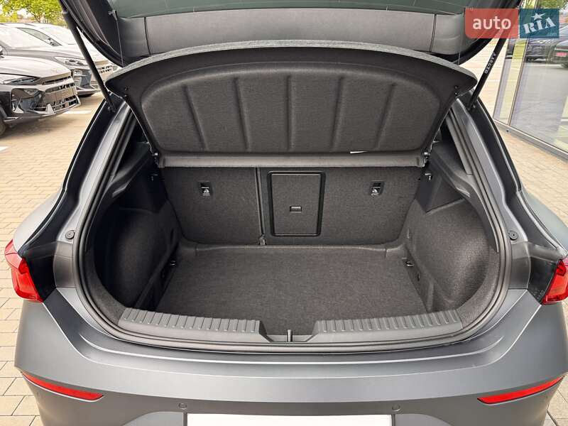 Хетчбек Cupra Leon 2024 в Києві фото 36 Хетчбек Cupra Leon 2024 в Києві