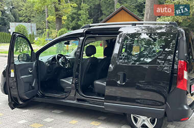 Минивэн Dacia Dokker Stepway 2018 в 