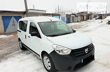 Минивэн Dacia Dokker 2014 в Коростене