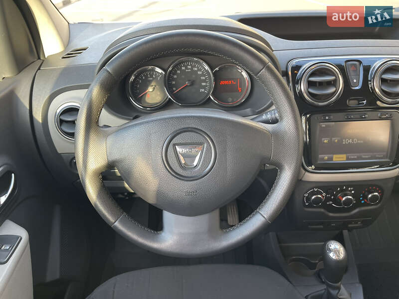 Мінівен Dacia Dokker 2015 в Харкові