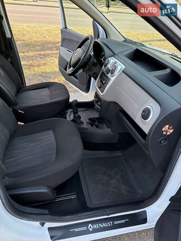 Минивэн Dacia Dokker 2013 в Запорожье