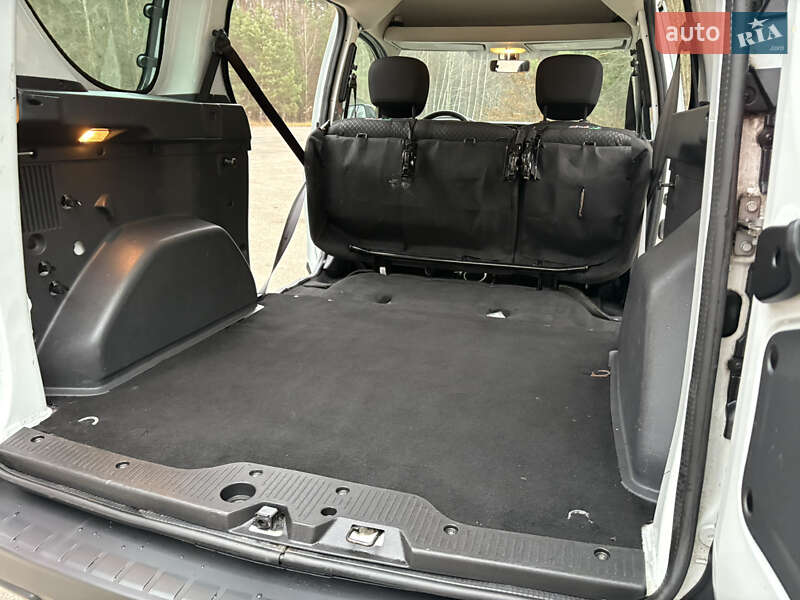 Минивэн Dacia Dokker 2020 в Радомышле фото 46 Минивэн Dacia Dokker 2020 в Радомышле