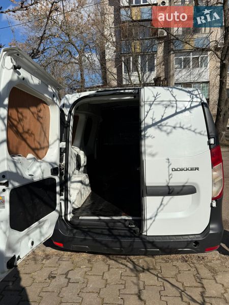 Грузовой фургон Dacia Dokker 2015 в Николаеве