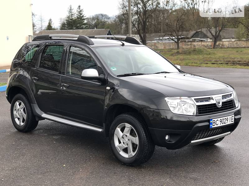 Позашляховик / Кросовер Dacia Duster 2011 в Стрию