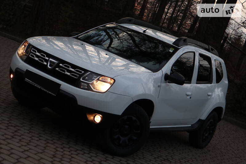 Позашляховик / Кросовер Dacia Duster 2015 в Дрогобичі