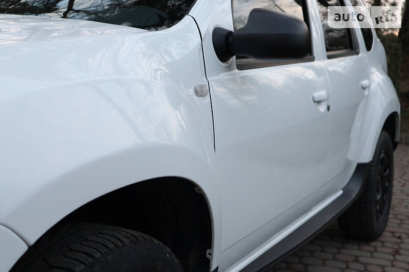 Позашляховик / Кросовер Dacia Duster 2015 в Дрогобичі