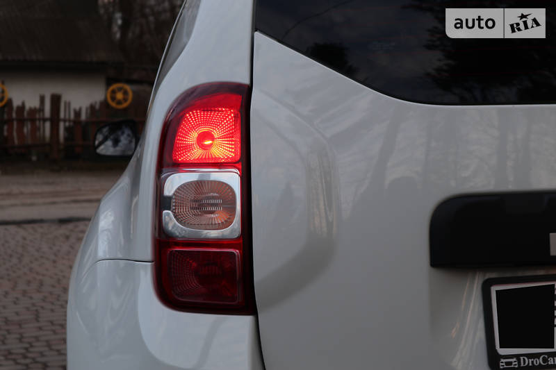 Позашляховик / Кросовер Dacia Duster 2015 в Дрогобичі