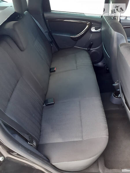 Позашляховик / Кросовер Dacia Duster 2011 в Тернополі