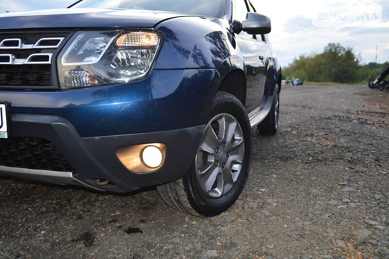 Позашляховик / Кросовер Dacia Duster 2015 в Луцьку