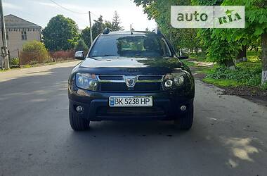 Внедорожник / Кроссовер Dacia Duster 2011 в Новоархангельске