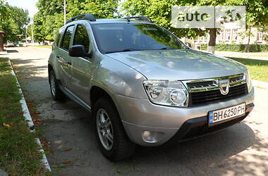 Внедорожник / Кроссовер Dacia Duster 2010 в Подольске