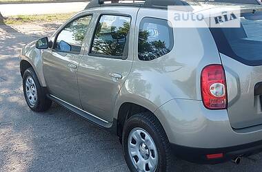DACIA DUSTER 2012