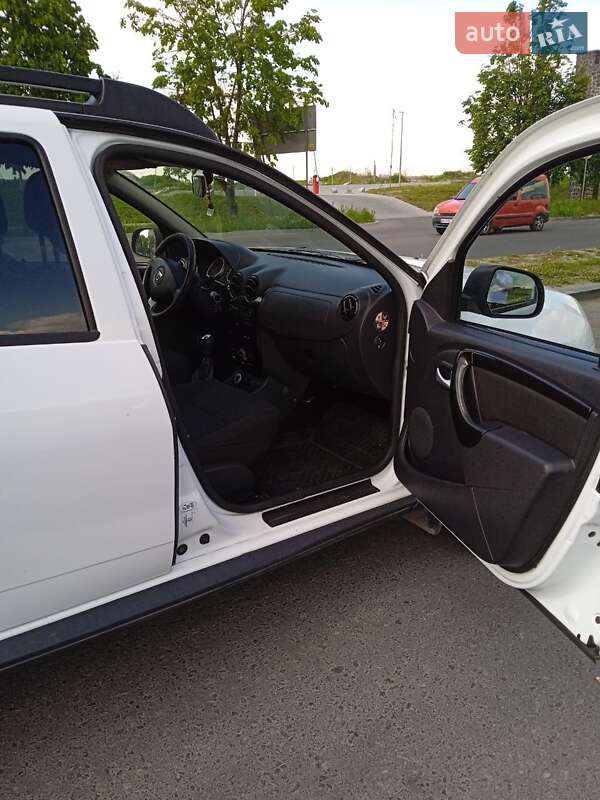 Позашляховик / Кросовер Dacia Duster 2011 в Рівному