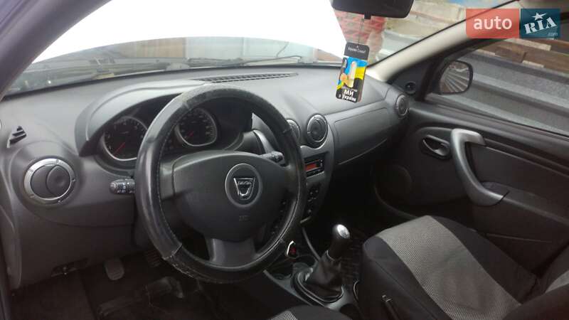 Внедорожник / Кроссовер Dacia Duster 2010 в Новомиргороде